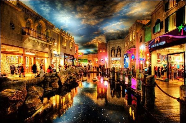 Planet Hollywood  Shops